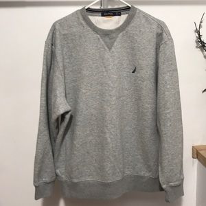 Nautica women’s sweatshirt size XL- light Gray